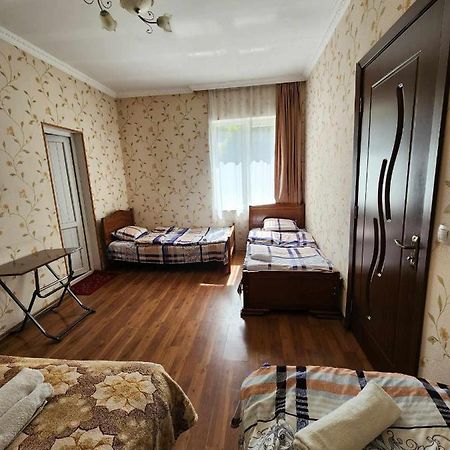 Hotel Moon Night à Kazbegi Extérieur photo
