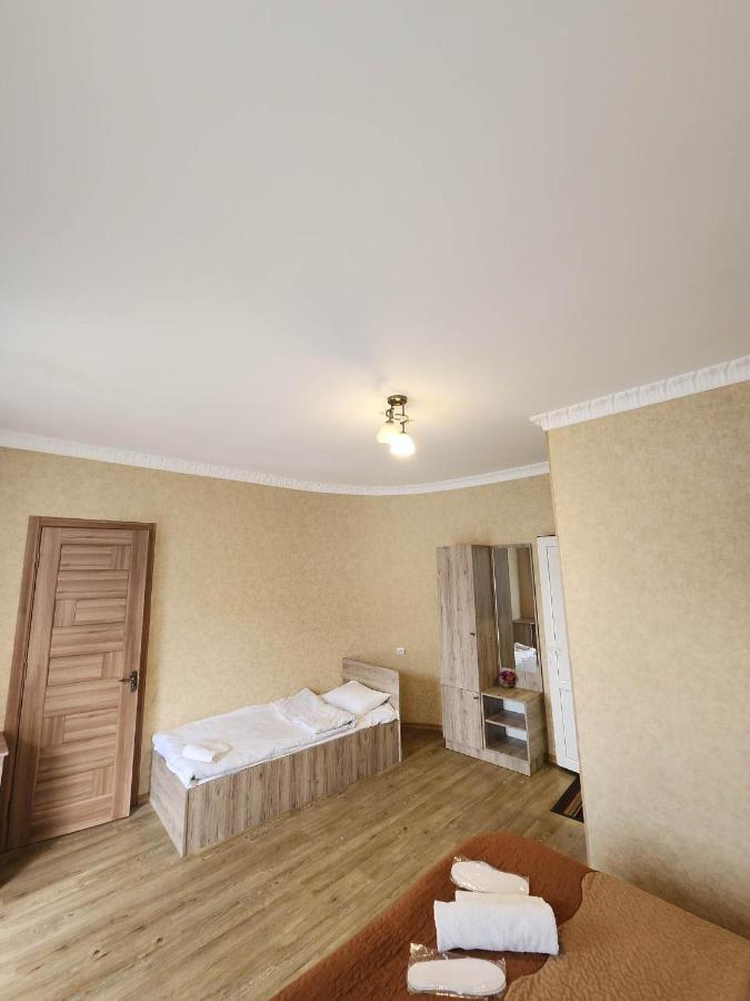 Hotel Moon Night à Kazbegi Extérieur photo